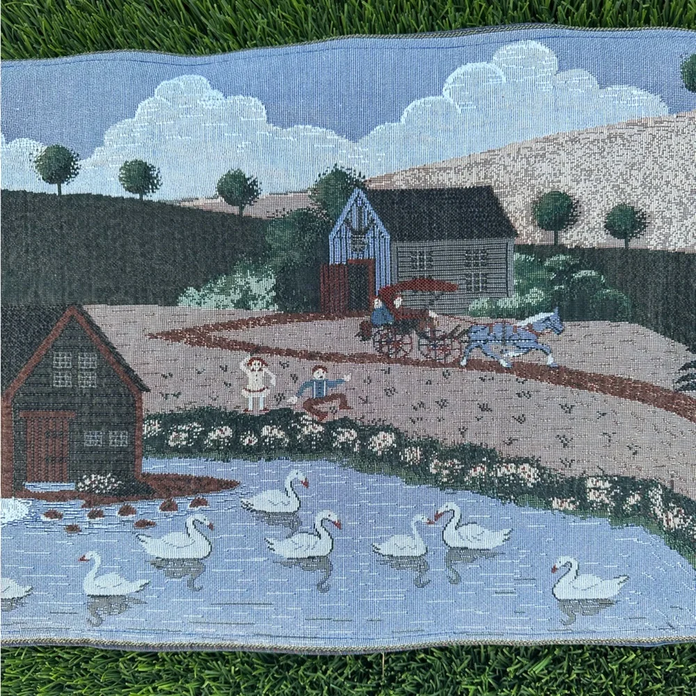 Counrtyside Table Runner‎ Horse Swan Farm 12” x 37”